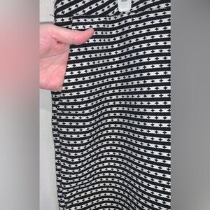 Merona Women's Skirt, Black & White Diamond Print, Zipper Back, Pockets; Size 18